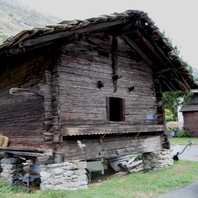 Bild des Dorfplatz-Stadels